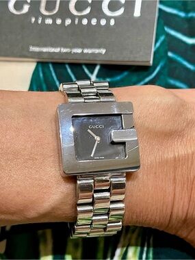 Gucci Silver Stainless Steel Square 'G' Bracelet Watch with Black Dial